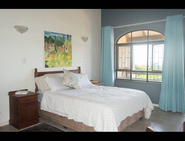 3 BEDROOM TOWNHOUSE FOR SALE IN SCOTTBURGH CENTRAL